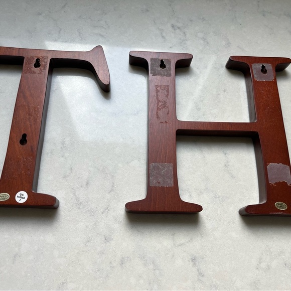 Pottery Barn Kids Mahogany Finish Wooden Letters              T-H-O-M-A-S - Picture 6 of 12
